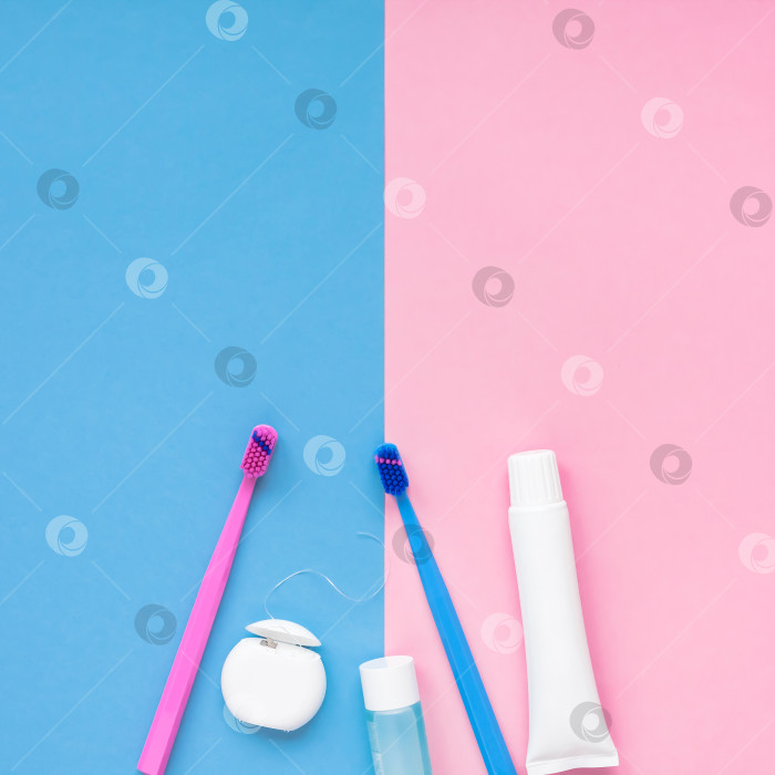 Скачать Средства для гигиены зубов и ухода за полостью рта flatlay фотосток Ozero