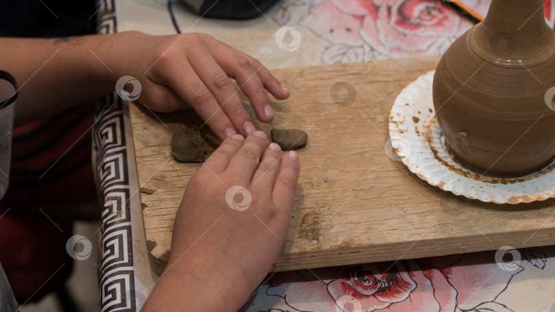 Скачать детская гончарная студия фотосток Ozero