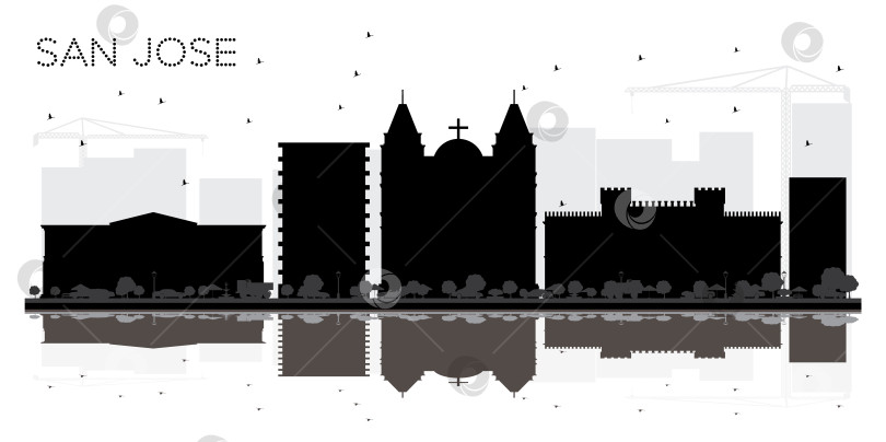 Скачать Черно-белый силуэт на горизонте города Сан-Хосе в Коста-Рике с отражениями. фотосток Ozero