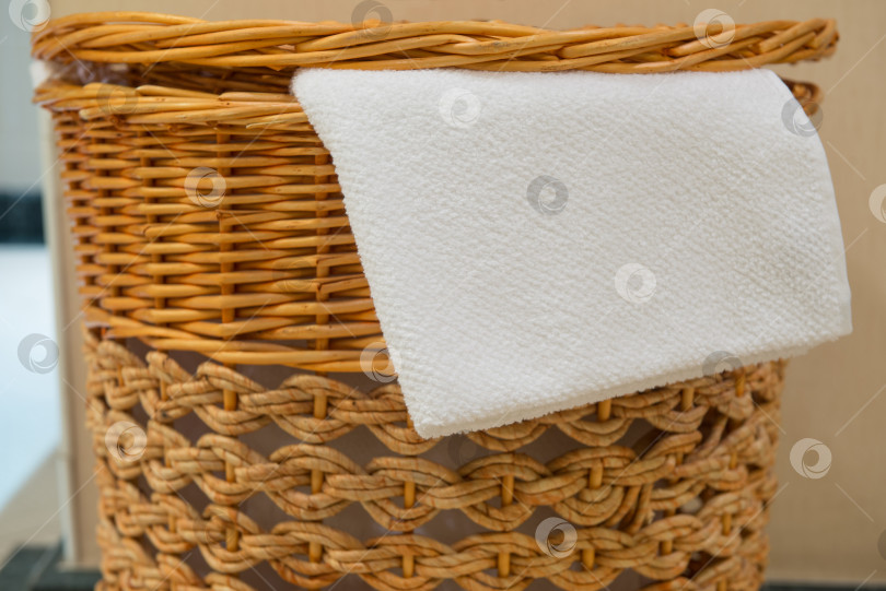 Скачать полотенце в ванной фотосток Ozero