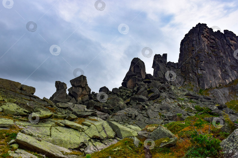 Скачать Природный парк Ергаки, горный пейзаж фотосток Ozero