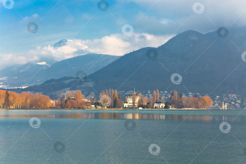 Скачать Озеро Анси зимой фотосток Ozero