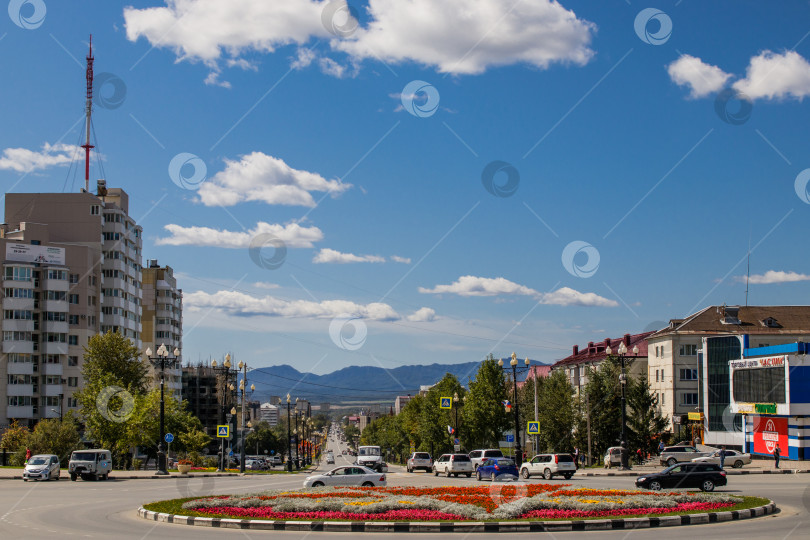 Скачать Южно-Сахалинск, Россия, вид на проспект Победы. фотосток Ozero