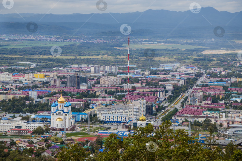 Скачать Вид с горы Большевик на проспект Победы, город и окрестности. фотосток Ozero