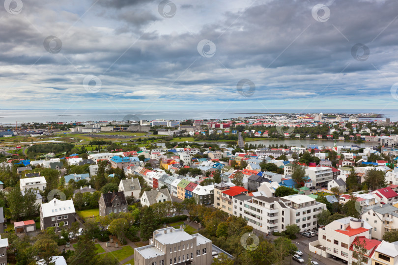 Скачать Столица Исландии, Рейкьявик, вид из окна фотосток Ozero