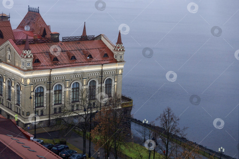 Скачать Ноябрьский вечер в Рыбинске. Это исторический город фотосток Ozero