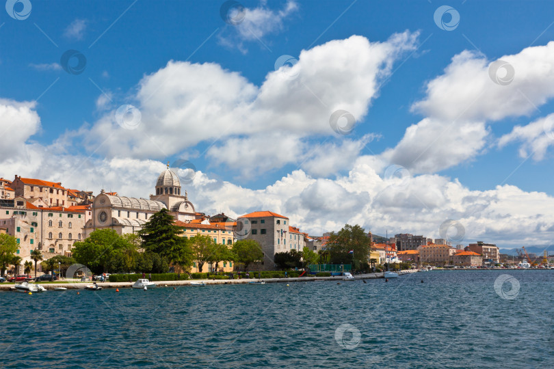 Скачать Шибеник, Хорватия, вид с моря фотосток Ozero