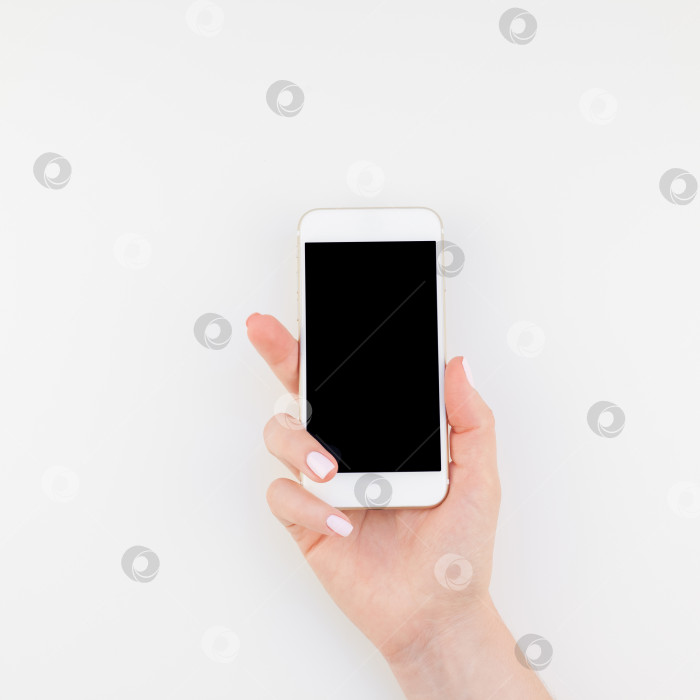Скачать Женская рука с макетом смартфона фотосток Ozero
