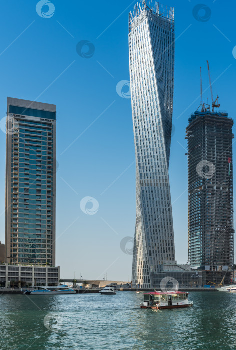 Скачать Вид на Пристань для яхт Дубая, Объединенные Арабские Эмираты фотосток Ozero