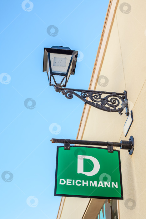 Скачать Логотип бренда розничных магазинов обуви Deichmann фотосток Ozero