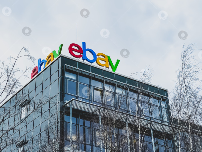 Скачать eBay, логотип американской корпорации электронной коммерции фотосток Ozero