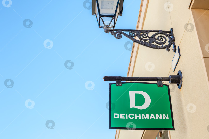 Скачать Логотип бренда розничных магазинов обуви Deichmann фотосток Ozero