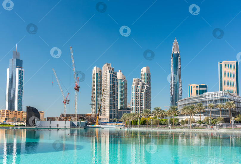 Скачать Вид на центр Дубая из торгового центра Dubai Mall фотосток Ozero