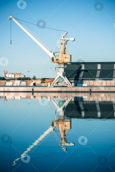Скачать Вид на морской порт Сен-Мало, Франция фотосток Ozero