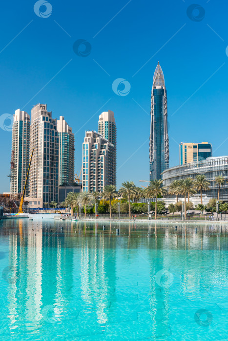 Скачать Вид на центр Дубая из торгового центра Dubai Mall фотосток Ozero