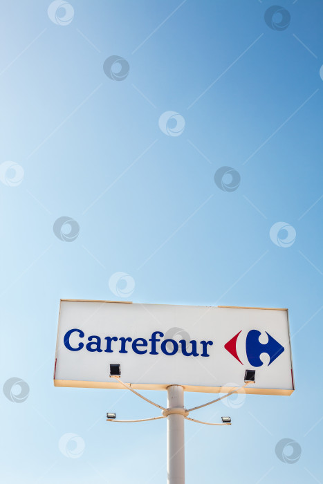 Скачать Логотип сети супермаркетов Carrefour фотосток Ozero