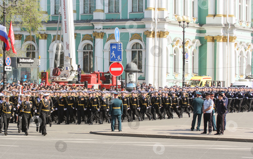 Скачать Подразделения на военном марше. фотосток Ozero