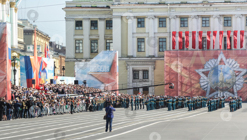 Скачать Военный оркестр на параде Победы. фотосток Ozero