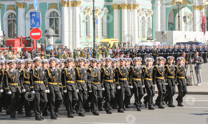 Скачать Офицеры дивизии в черной форме. фотосток Ozero