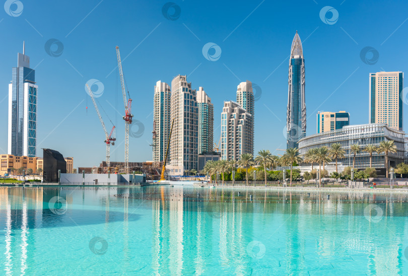 Скачать Вид на центр Дубая из торгового центра Dubai Mall фотосток Ozero