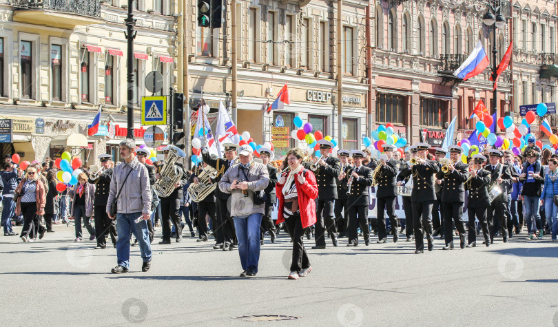 Скачать Движущаяся часть военно-морского оркестра. фотосток Ozero