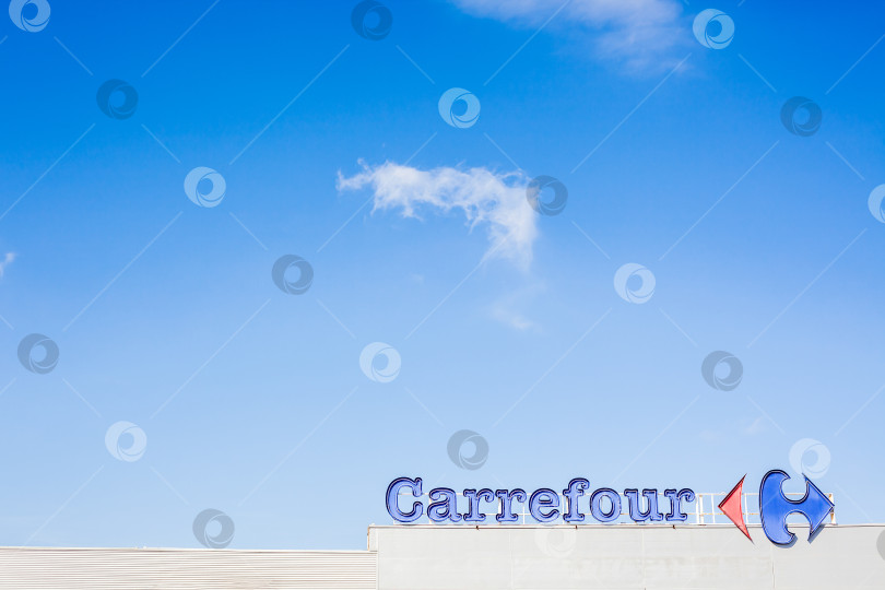 Скачать Логотип сети супермаркетов Carrefour фотосток Ozero