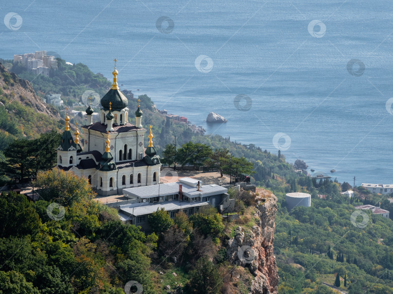 Скачать Форосская церковь на скале с видом на море. фотосток Ozero