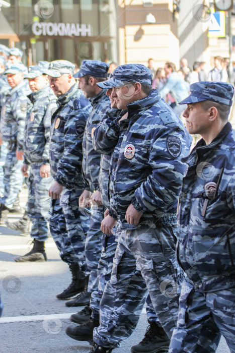 Скачать Линия бойцов специальных подразделений. фотосток Ozero