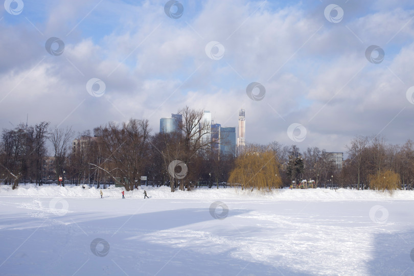 Скачать Русская зима в Москве-сити фотосток Ozero