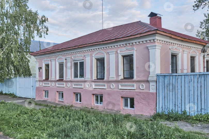 Скачать Жилой дом в историческом центре города Елабуга, Россия фотосток Ozero