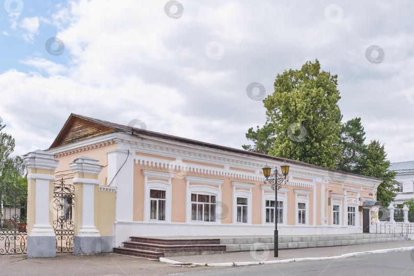 Скачать Здание пассата в историческом центре Елабуги, Россия фотосток Ozero