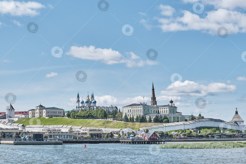 Скачать Вид с реки Казанка на Казанский Кремль, Россия фотосток Ozero