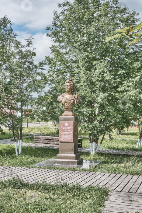 Скачать Памятник Екатерине II Великой, Елабуга, Россия фотосток Ozero