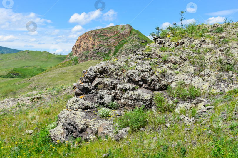 Скачать Окрестности палеовулкана фотосток Ozero