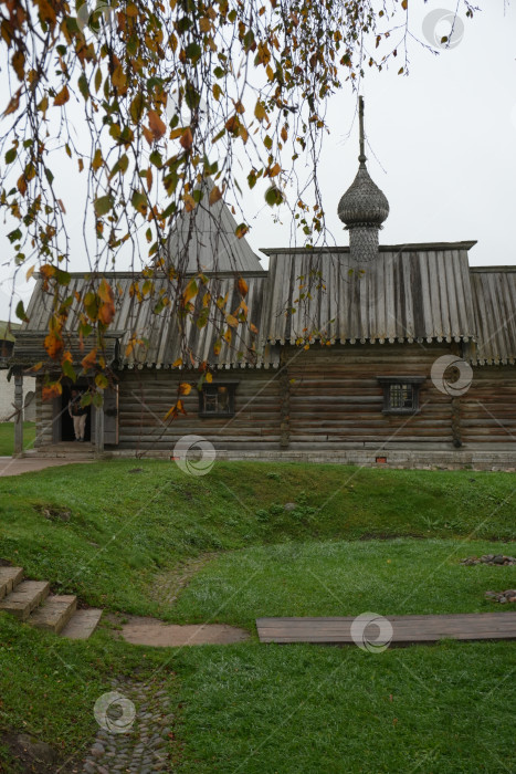 Скачать Россия, Старая Ладога - 13.10.2024. Церковь Димитрия Солунского в Староладожской крепости. фотосток Ozero