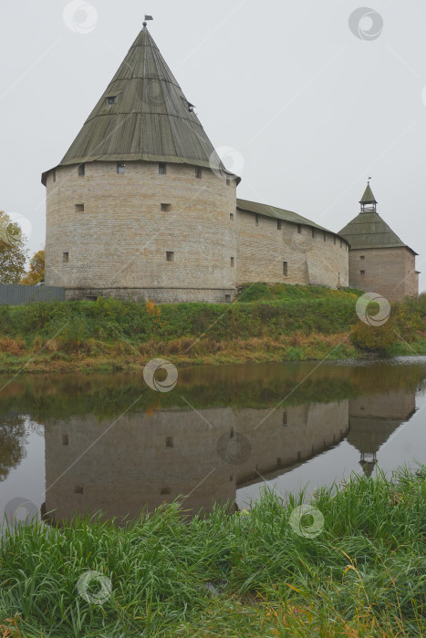 Скачать Россия, Старая Ладога - 13.10.2024 Вид на Староладожскую крепость. фотосток Ozero