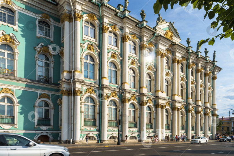 Скачать Зимний дворец. Российский императорский дворец на Дворцовой площади. Архитектурная достопримечательность России. фотосток Ozero