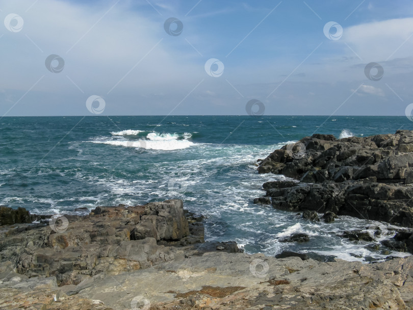 Скачать Прекрасный вид на морской прибой фотосток Ozero