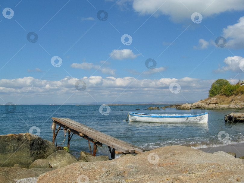 Скачать Прекрасный вид на морской прибой фотосток Ozero