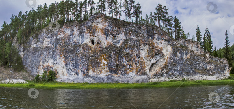 Скачать Река Чусовая, Камень Ермак. Панорама фотосток Ozero