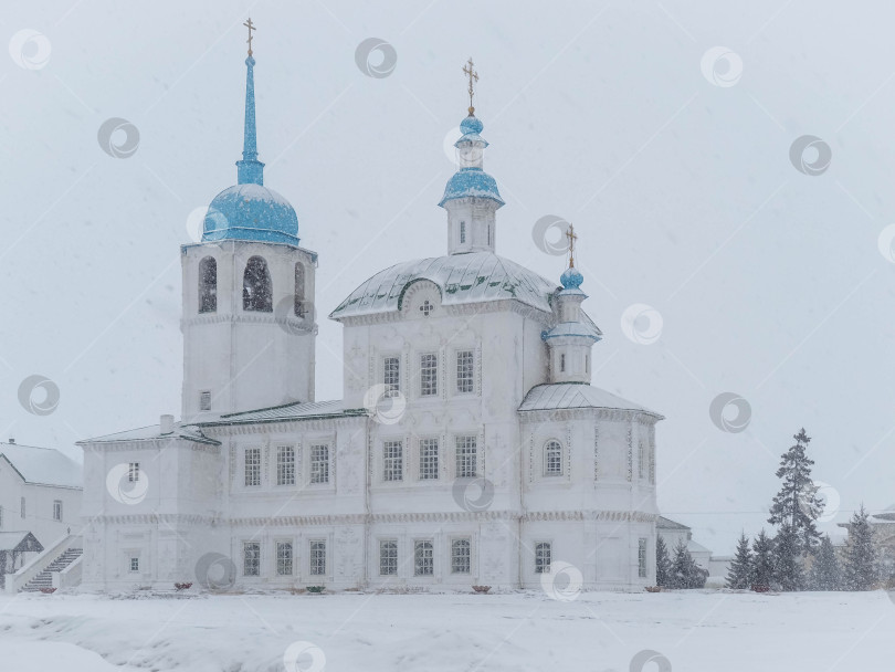 Скачать Посольский монастырь на Байкале. фотосток Ozero