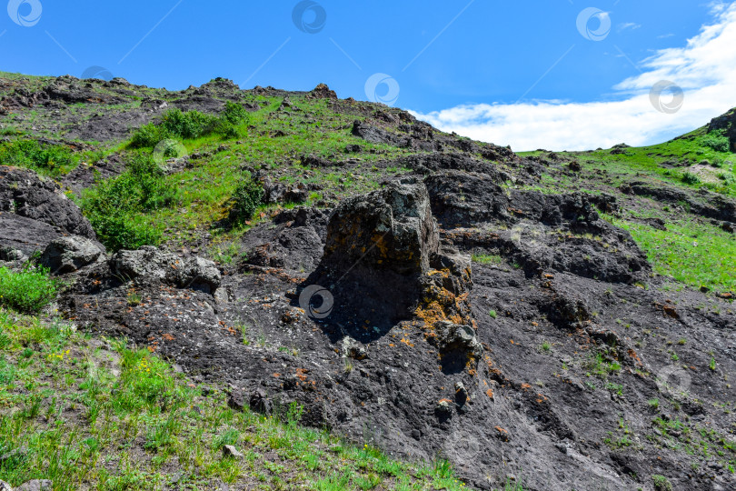 Скачать Окрестности палеовулкана фотосток Ozero