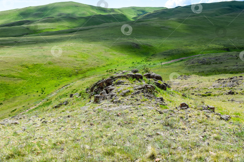 Скачать Окрестности палеовулкана фотосток Ozero