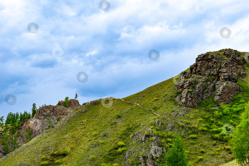 Скачать Древние горы Хакасии фотосток Ozero