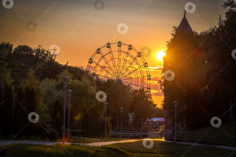 Скачать Колесо обозрения фотосток Ozero