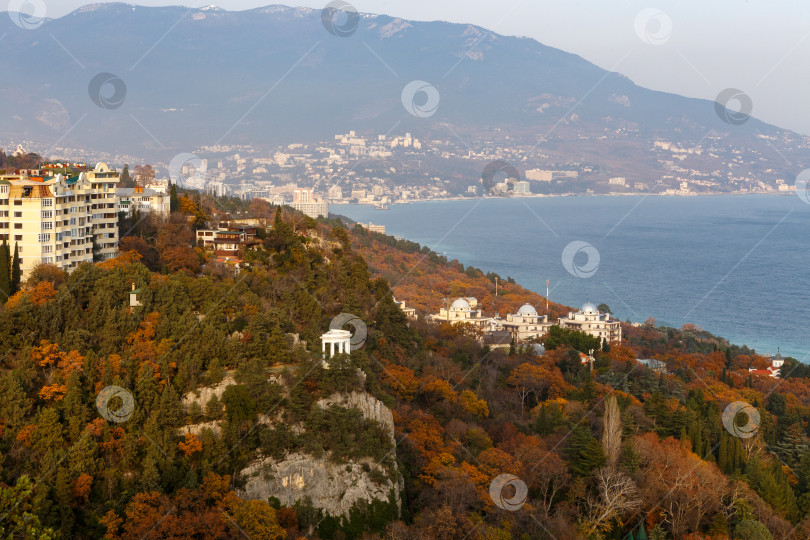 Скачать Ореанда, Россия - декабря 08, 2024- Вид с горы Крестовой фотосток Ozero