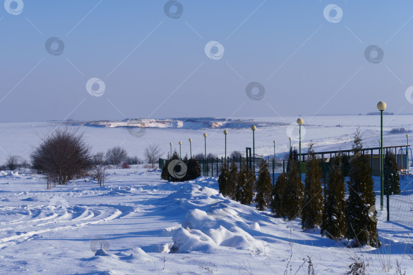 Скачать Зимний пейзаж. Поселок Красная Заря, Орловская область фотосток Ozero