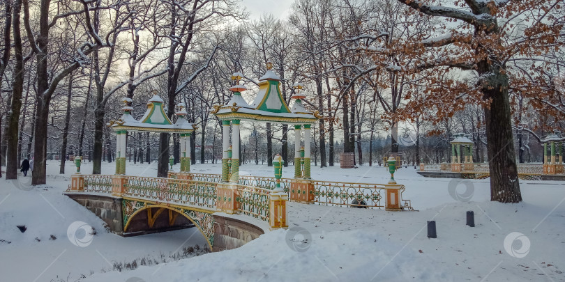 Скачать Малый китайский мост в Александровском парке фотосток Ozero