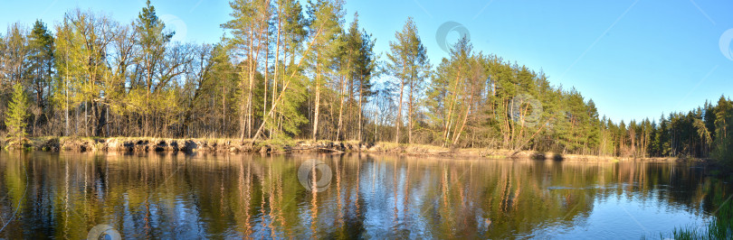 Скачать Панорама весенней реки. фотосток Ozero