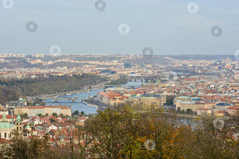 Скачать Панорама Праги. Река Влтава. фотосток Ozero